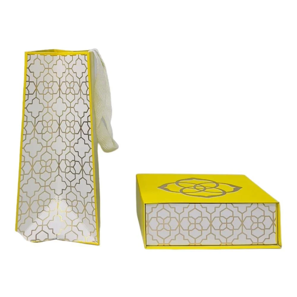 Kendra Scott Gift Bag and Gift Box Set